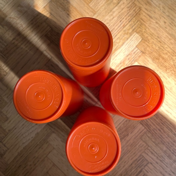 Set of 4 tall Tupperware tumblers in orange - Picture 4 of 4